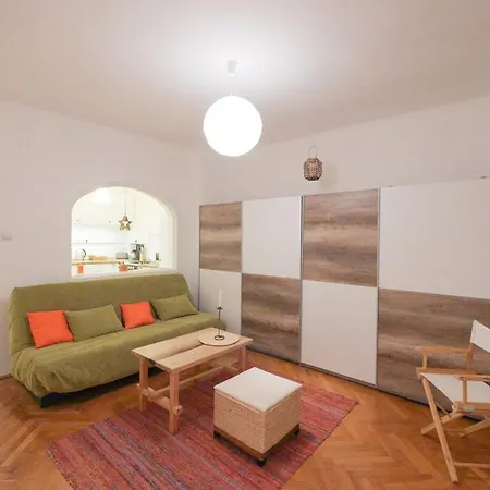 Vince Apartment
